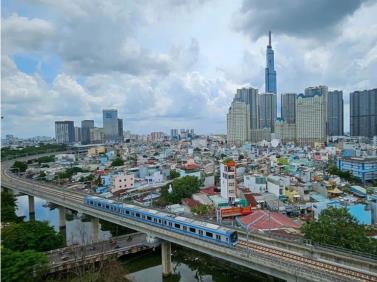 METRO SỐ 1 CẤP TẬP VỀ ĐÍCH