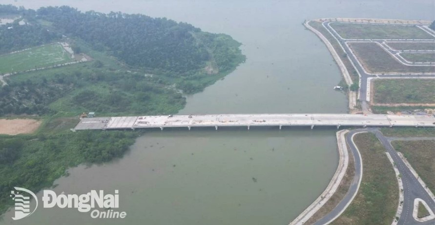 VĂN PHÒNG GIAO DỊCH ĐỊA ỐC HƯNG LONG TẠI QUẬN TÂN PHÚ TP HCM
