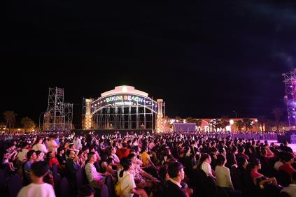 DU KHÁCH ĐẾN PHAN THIẾT TĂNG ĐỘT BIẾN NHỜ CHUỖI HOẠT ĐỘNG HẤP DẪN CARNIVAL NOVAWORLD PHAN THIET