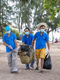 NHÂN VIÊN NOVALAND HƯỞNG ỨNG BẢO VỆ MÔI TRƯỜNG BIỂN TẠI HỒ TRÀM