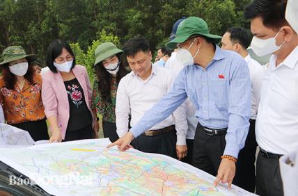 ĐOÀN CÔNG TÁC ỦY BAN KINH TẾ QUỐC HỘI KHẢO SÁT THỰC TẾ DỰ ÁN ĐƯỜNG CAO TỐC BIÊN HÒA- VŨNG TÀU