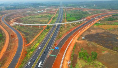 TOÀN CẢNH CAO TỐC PHAN THIẾT - DẦU GIÂY TRƯỚC NGÀY THÔNG XE